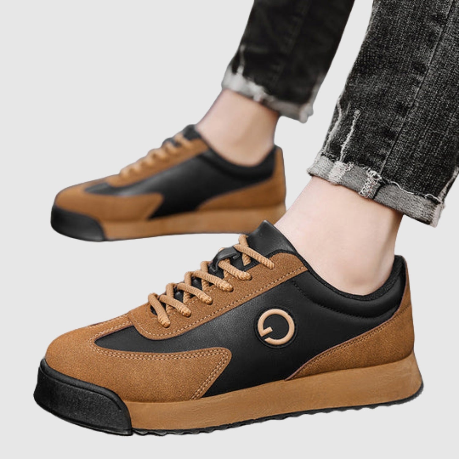 Béla sneaker közelről, anyagrészlet