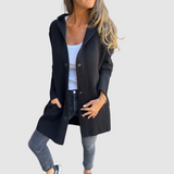 Emese elegáns kabát – stílusfotó
