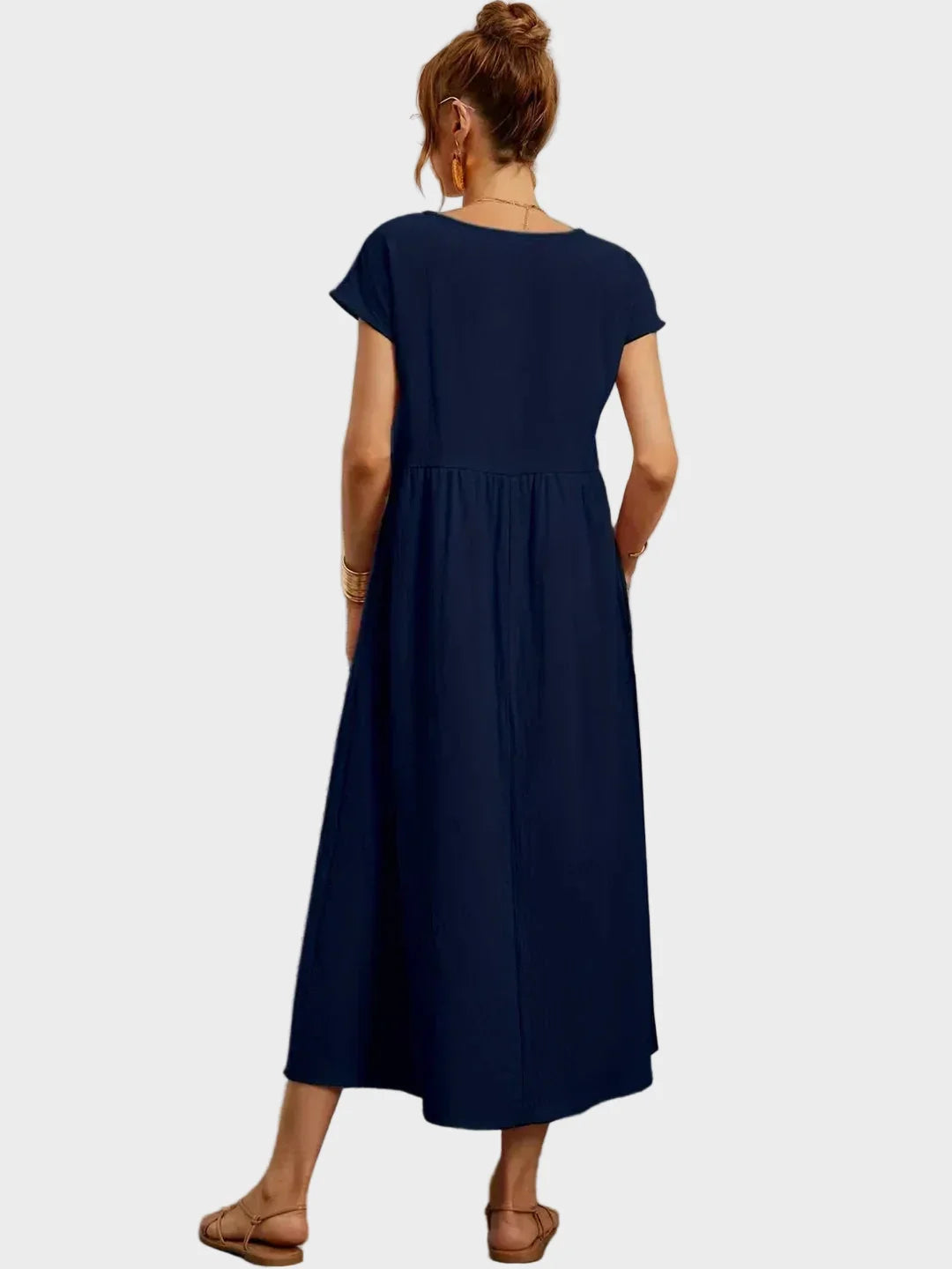 Csernely – Midi ruha elegáns stílusban 13