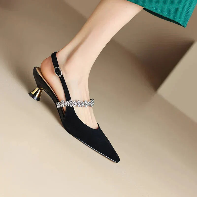 Kisbárkány slingback cipő – szabás és fazon | ADÉL Budapest