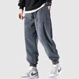 Kristóf nadrág közelről
