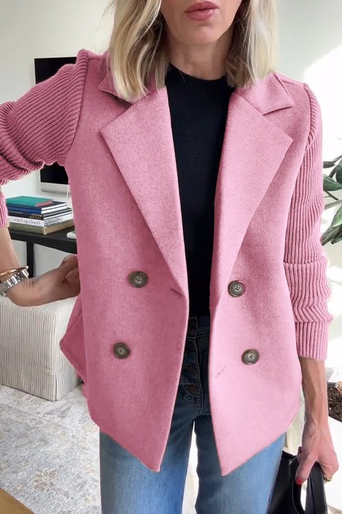 Barbi – elegáns kötött ujjú blézer, stílusfotó