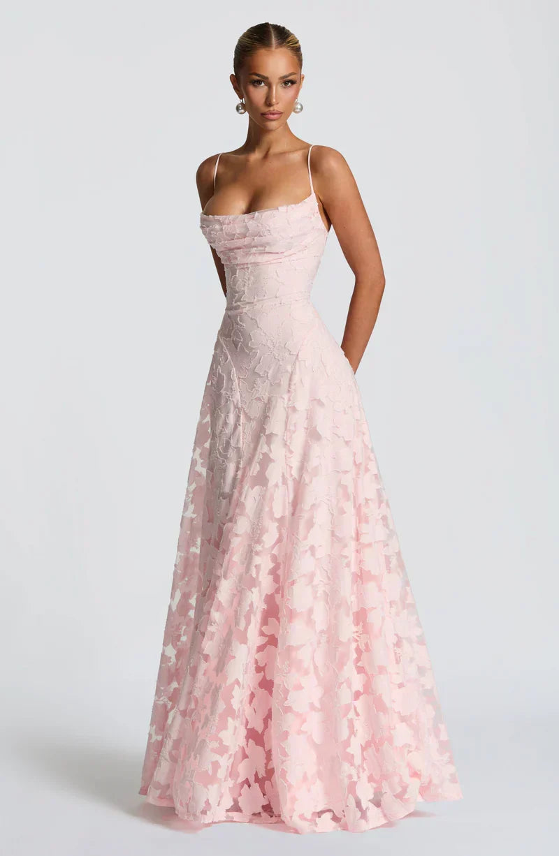 Nagykálló elegáns maxi ruha
